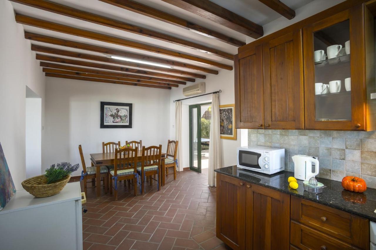 The Apple Tree Villa Protaras Buitenkant foto